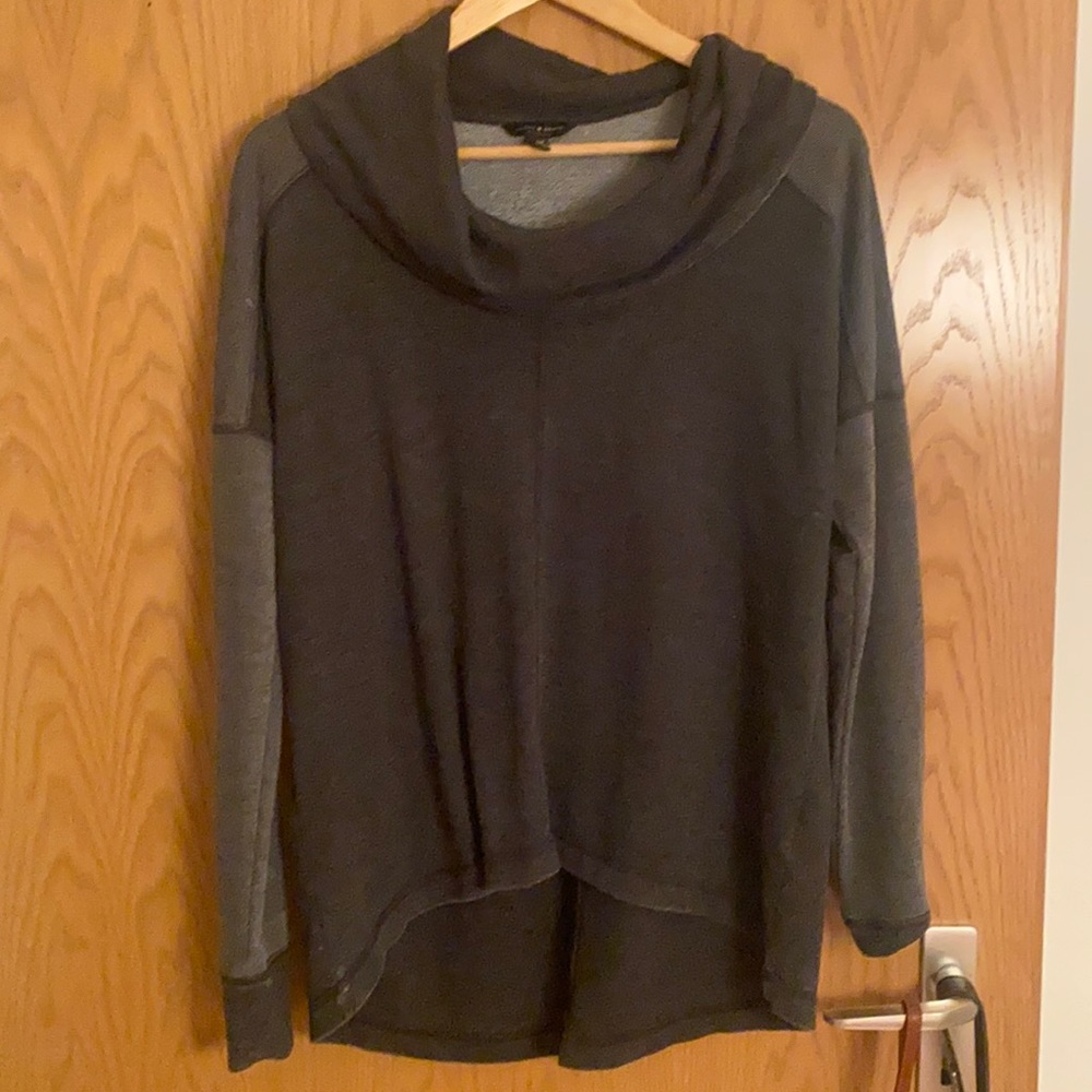 Cowl Neck thermal top